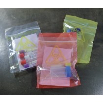 Sacs avec la fermeture de la pince