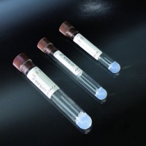 tubos con gel separador+ acelerador de PMMA 12x86 PMMA etiquetados 5ml de sangre de la tapa hacia abajo