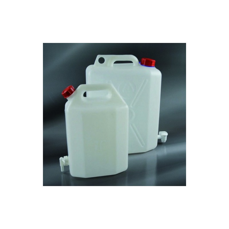 des bidons avec robinet, 20 litres